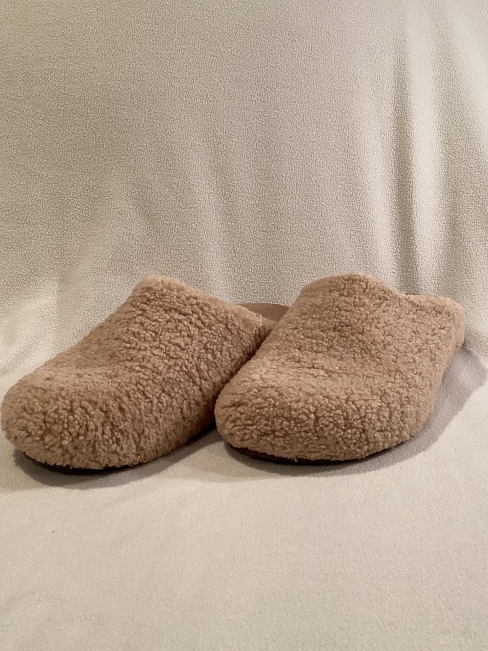 Steve Madden Plush Shearling Slip-On Slippers in Taupe